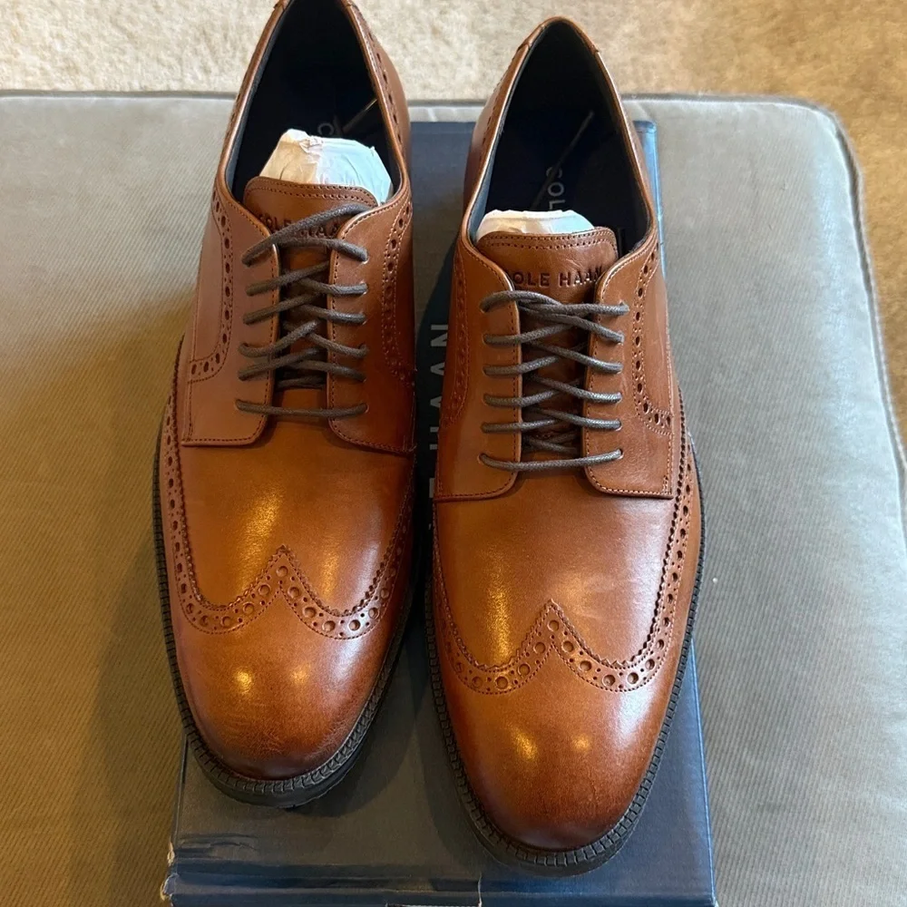 NIB Cole Haan Modern Essentials Wingtip Oxford